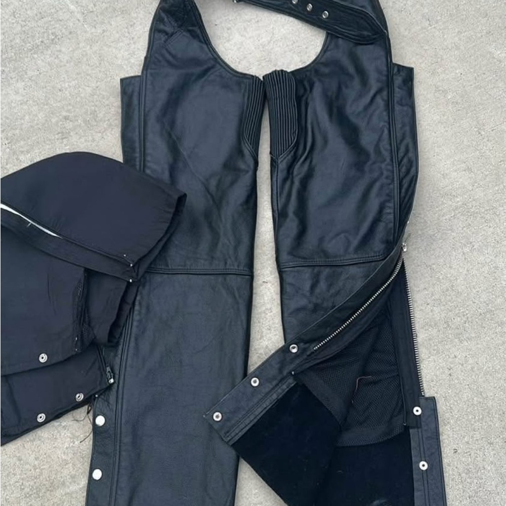 Women’s leather motorcycle chaps